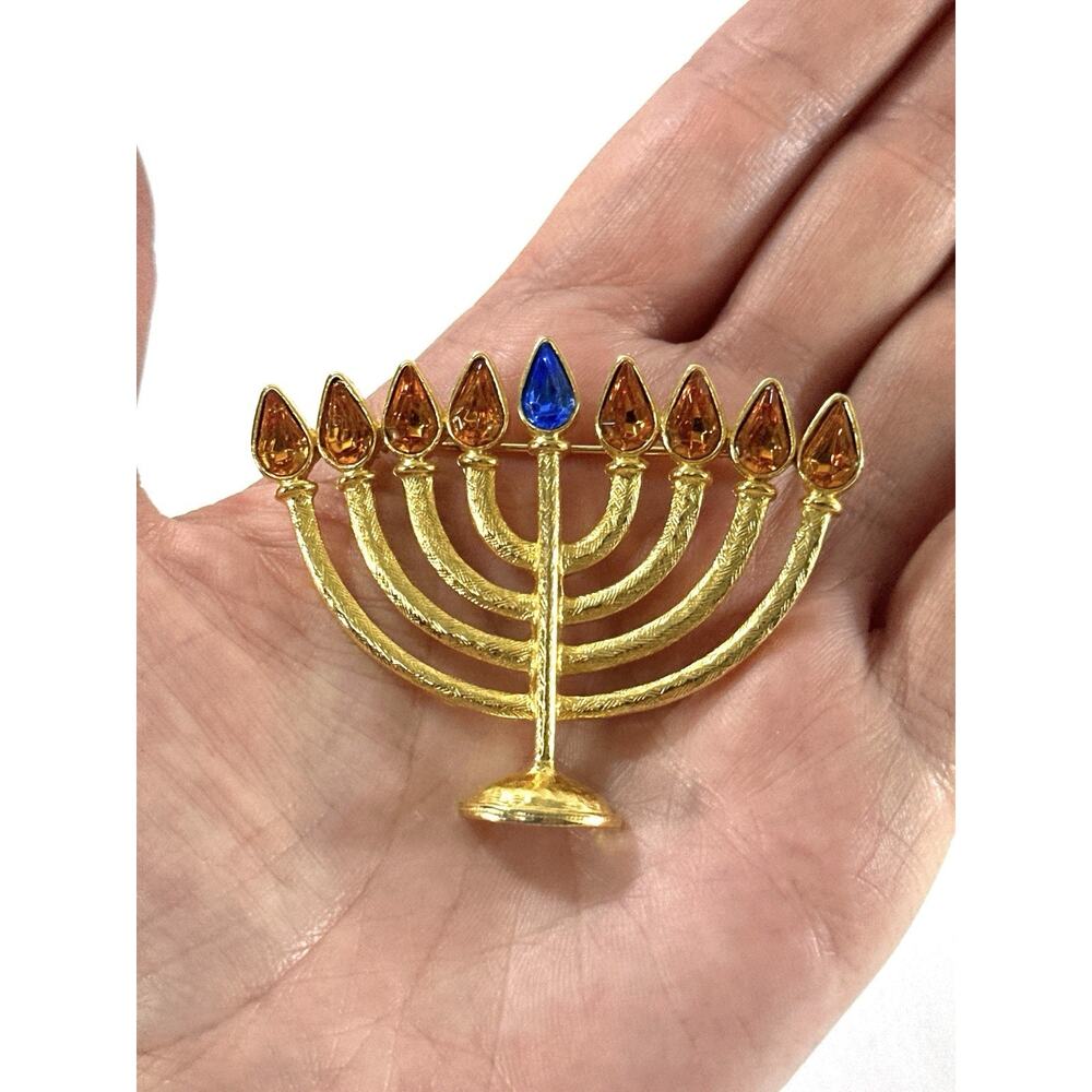 Vintage Gold Tone Menorah Hanukkah Brooch Amber Blue Rhinestone Judaica Pin - Picture 5 of 5